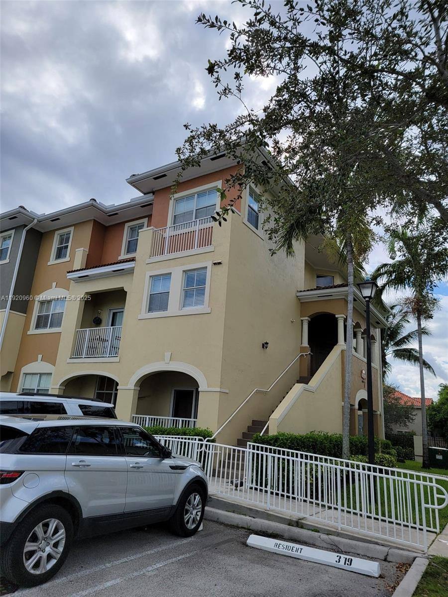 Apartment for rent at 10870 NW 88th Terrace #227, Miami, FL 33178