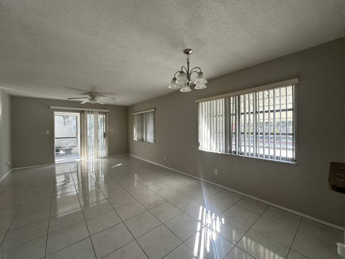 Apartment for rent at 2301 NE 14th St Causeway #2301206E, Pompano Beach, FL 33062