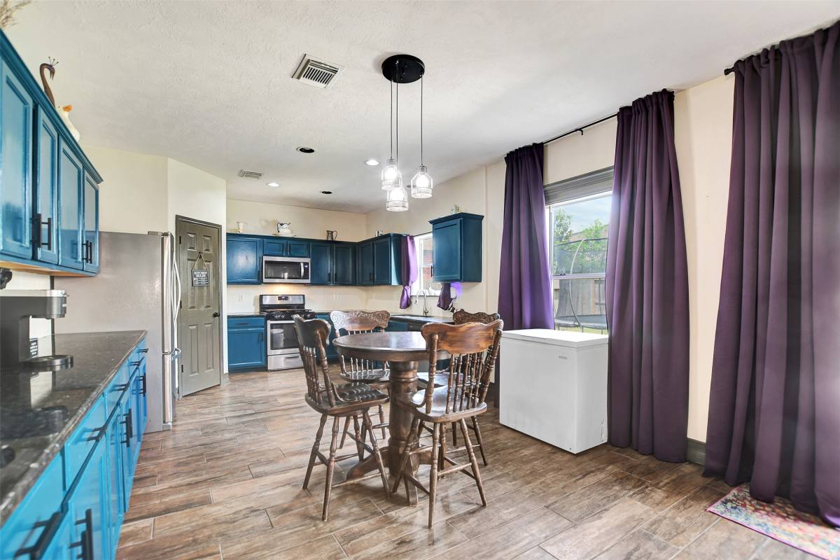 Apartment for rent at 6706 Lindale Manor Court, Spring, TX 77379