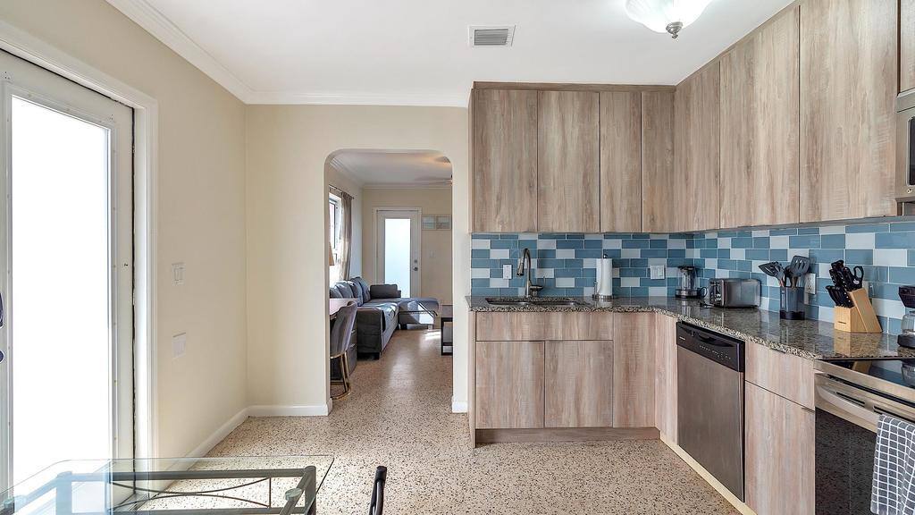 Apartment for rent at 802 N J St #802, Lake Worth Beach, FL 33460