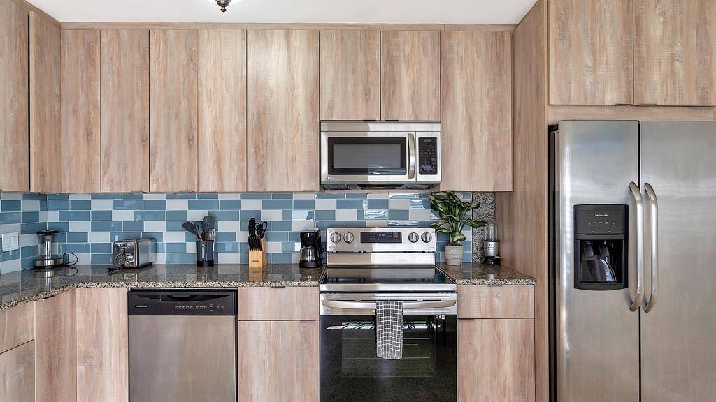 Apartment for rent at 802 N J St #802, Lake Worth Beach, FL 33460