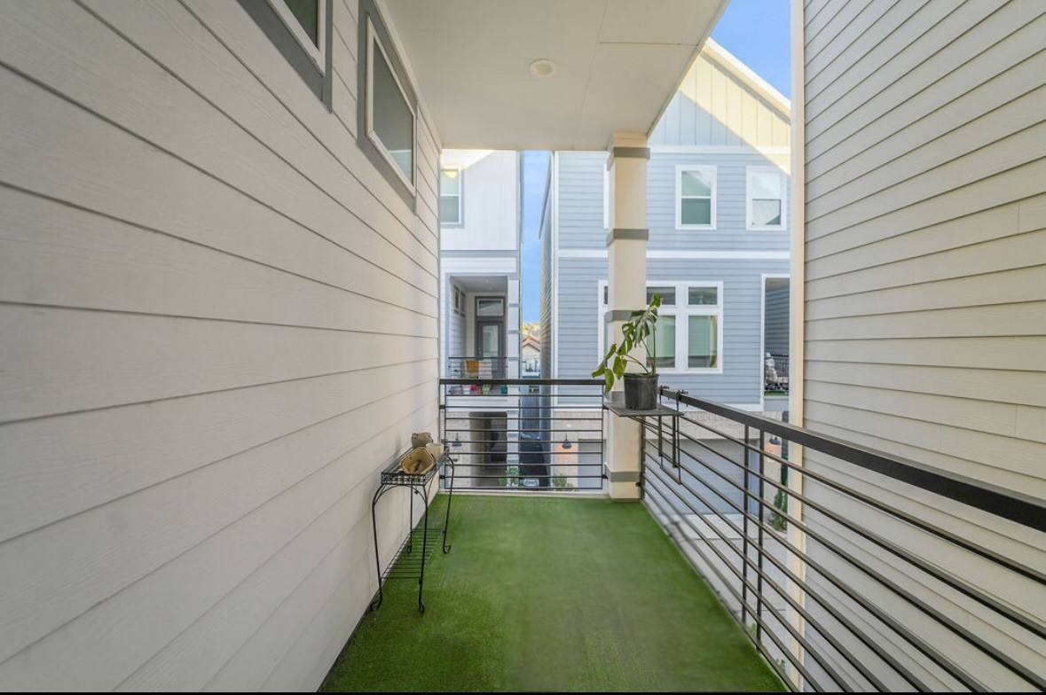Townhouse for rent at 622 Janisch Rd #622K, Houston, TX 77018