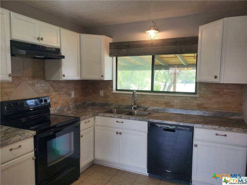 Apartment for rent at 1217 Craig St, Copperas Cove, TX 76522