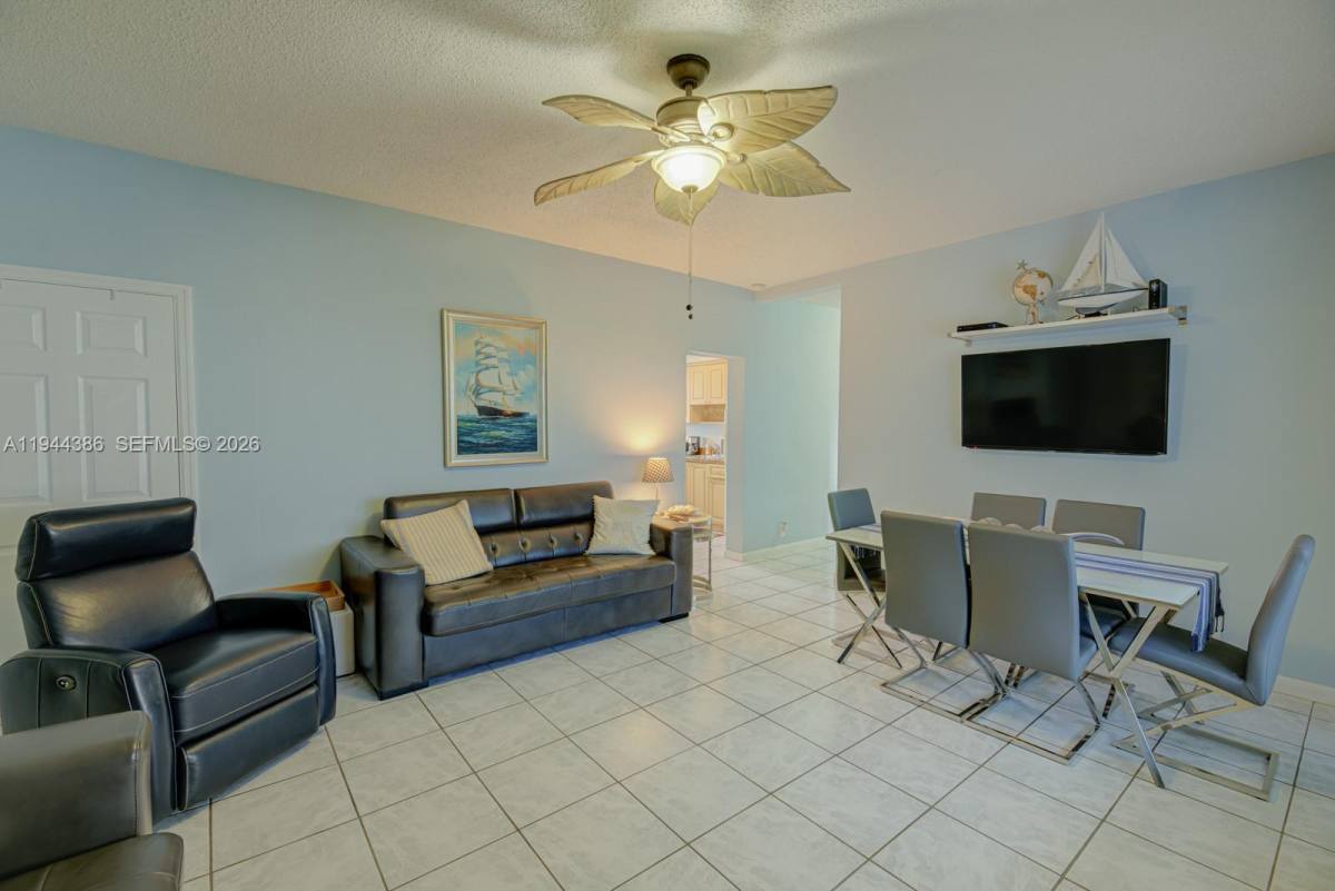 Apartment for rent at 326 Harrison St #326106A, Hollywood, FL 33019