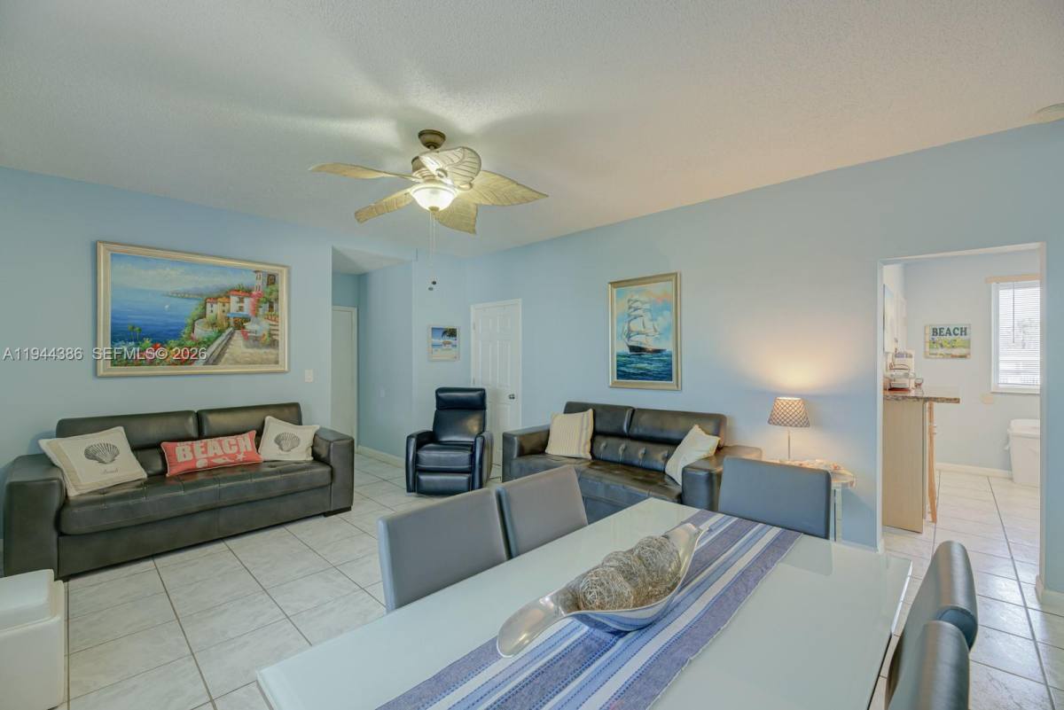 Apartment for rent at 326 Harrison St #326106A, Hollywood, FL 33019
