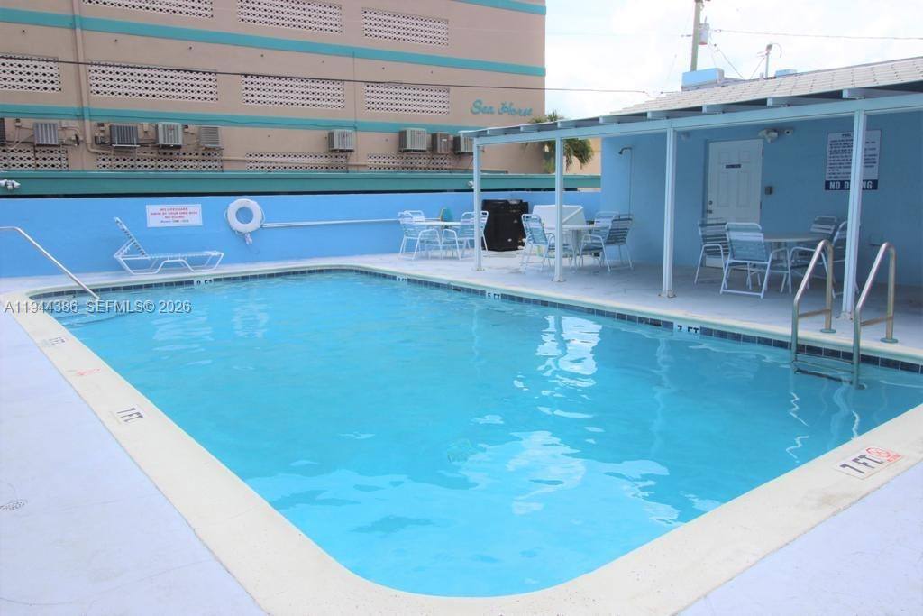 Apartment for rent at 326 Harrison St #326106A, Hollywood, FL 33019