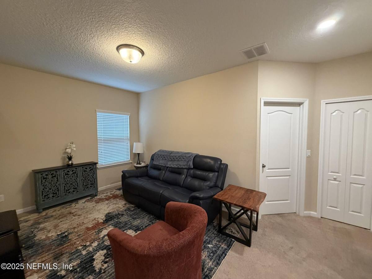 Apartment for rent at 7292 Claremont Creek Dr, Jacksonville, FL 32222