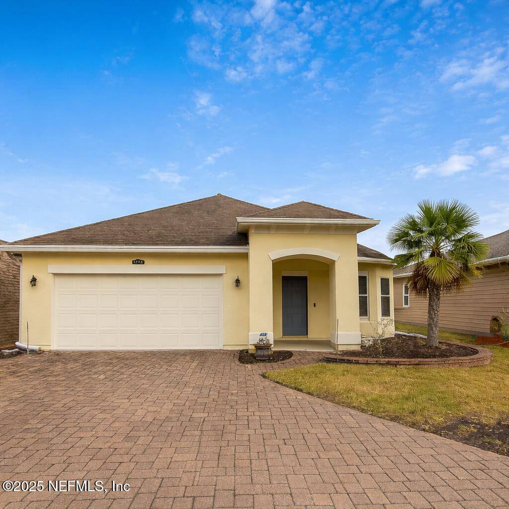 Apartment for rent at 7292 Claremont Creek Dr, Jacksonville, FL 32222