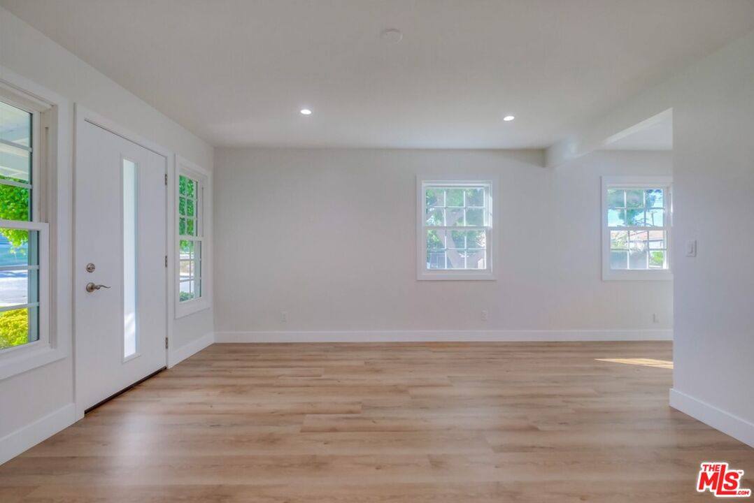 Apartment for rent at 8356 Kittyhawk Ave, Los Angeles, CA 90045