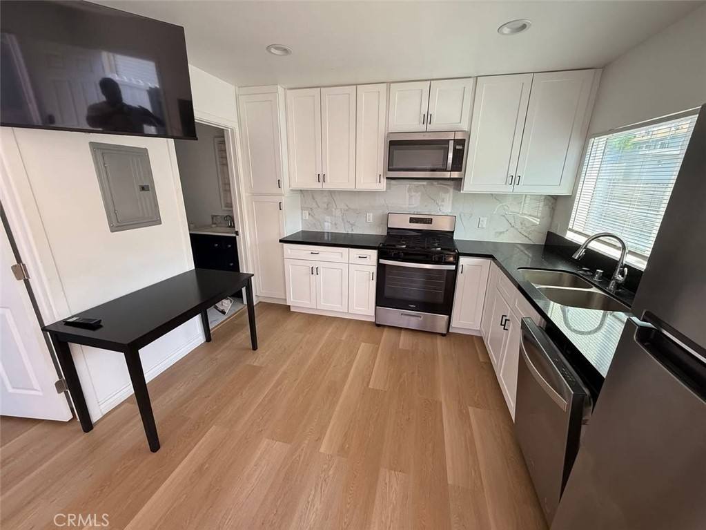Apartment for rent at 12610 Martha St #2, Valley Village, CA 91607