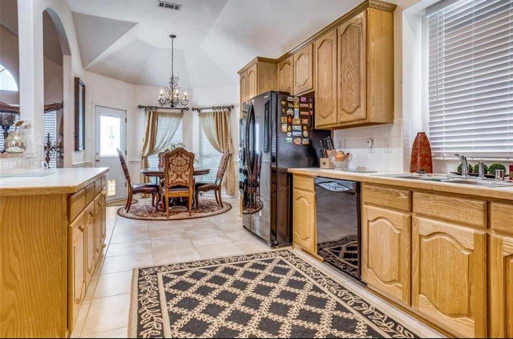 Apartment for rent at 5231 Kathryn Dr, Grand Prairie, TX 75052