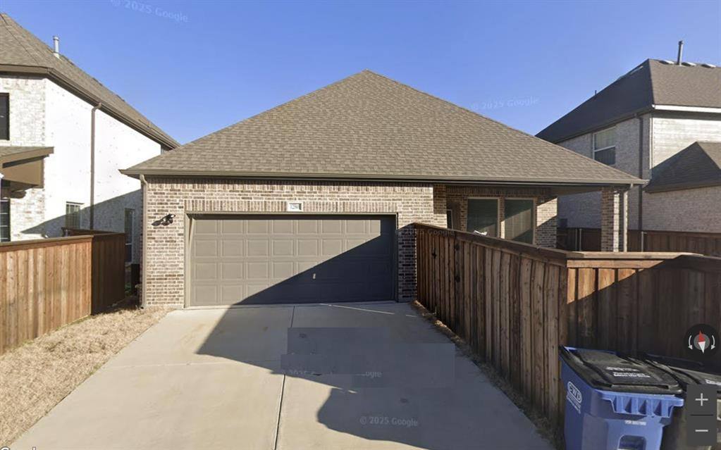 Apartment for rent at 12569 Royal Oaks Lane, Dallas, TX 75234