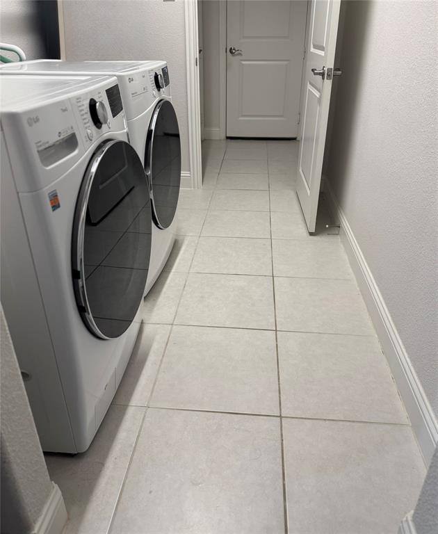 Apartment for rent at 12569 Royal Oaks Lane, Dallas, TX 75234