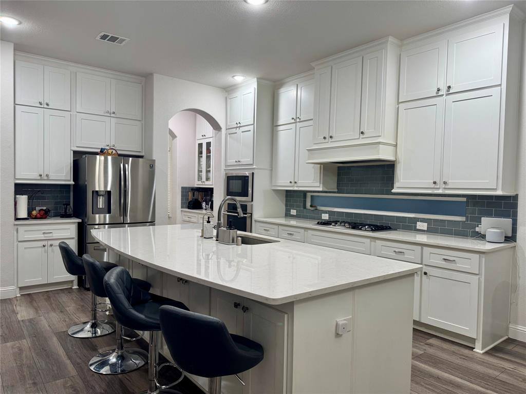 Apartment for rent at 12569 Royal Oaks Lane, Dallas, TX 75234
