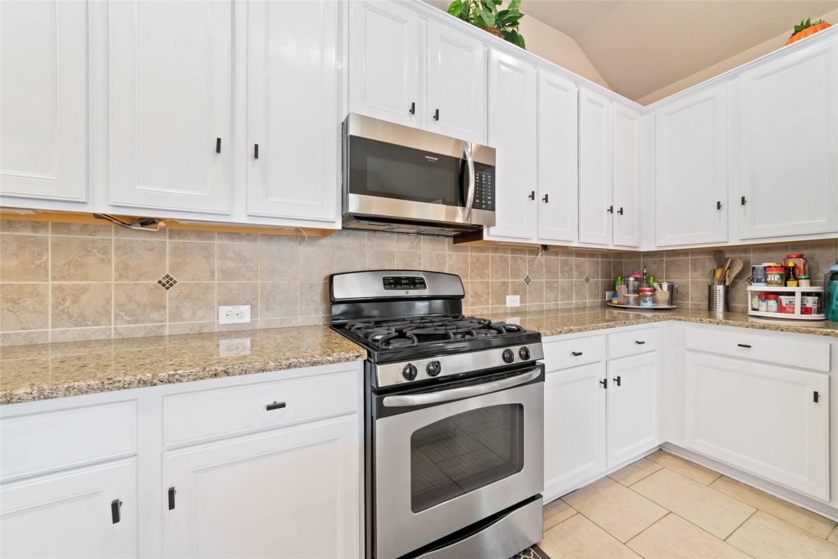 Apartment for rent at 2023 Wembley Way, Rosenberg, TX 77471