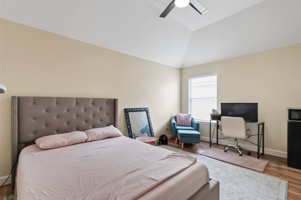 Apartment for rent at 14419 Manorbier Lane, Sugar Land, TX 77498