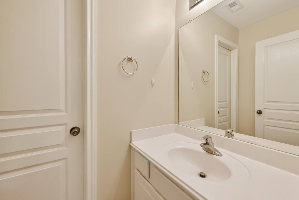 Apartment for rent at 14419 Manorbier Lane, Sugar Land, TX 77498