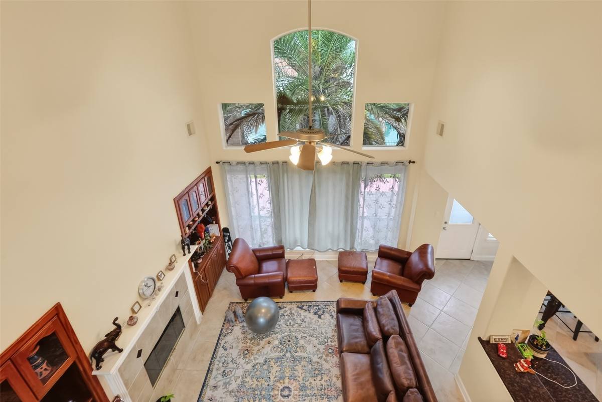 Apartment for rent at 14419 Manorbier Lane, Sugar Land, TX 77498
