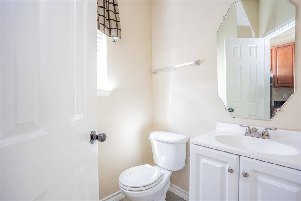 Townhouse for rent at 906 E Glenn Crossett St #906, Arlington, TX 76010