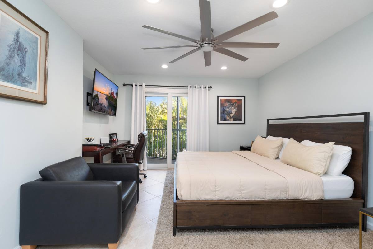 Apartment for rent at 961 S Ocean Dr #302, Deerfield Beach, FL 33441