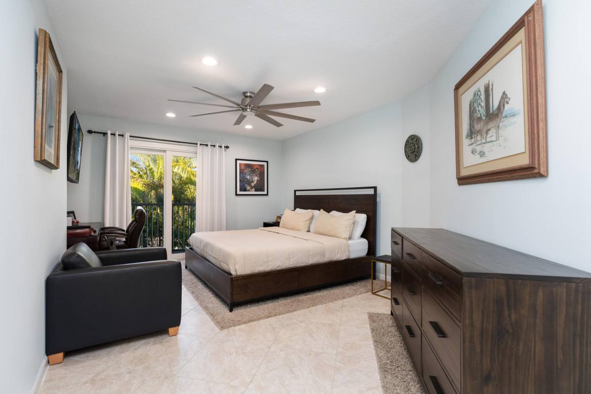 Apartment for rent at 961 S Ocean Dr #302, Deerfield Beach, FL 33441