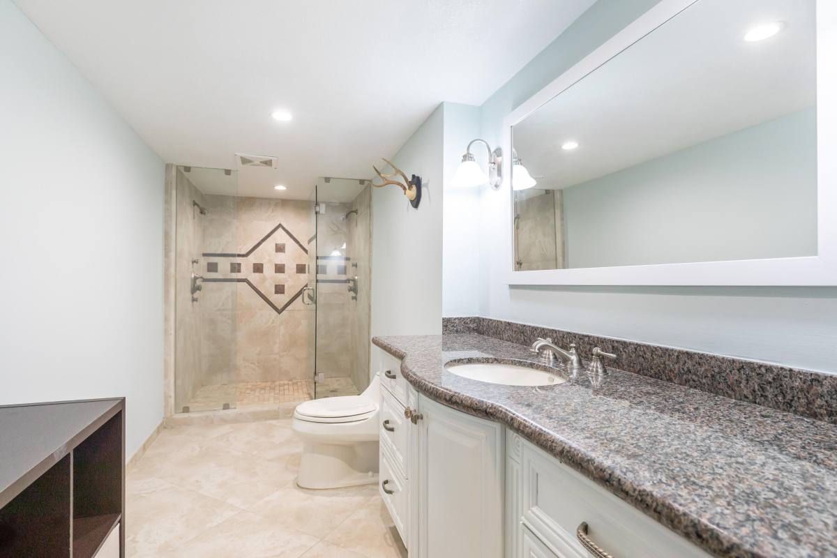 Apartment for rent at 961 S Ocean Dr #302, Deerfield Beach, FL 33441