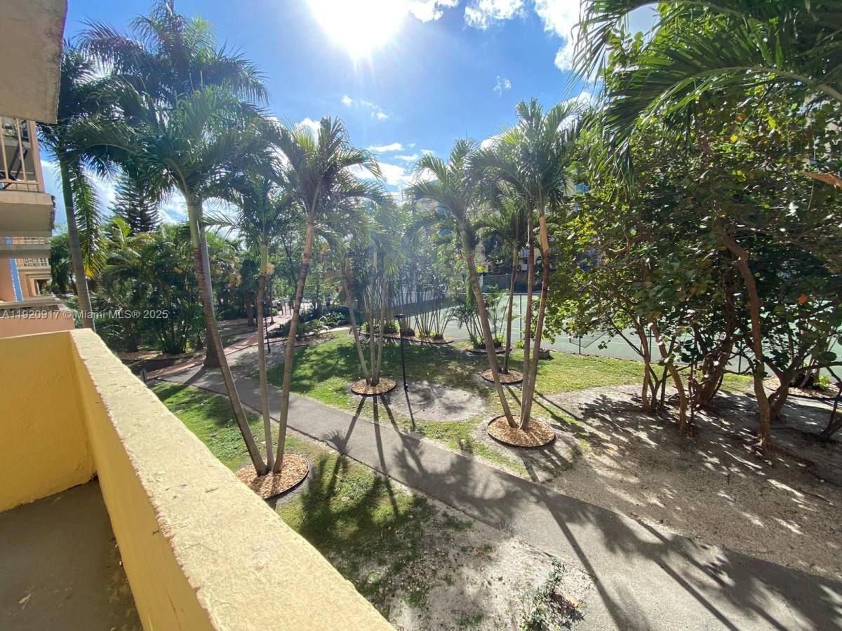 Apartment for rent at 4550 NW 9th St #4550217E, Miami, FL 33126