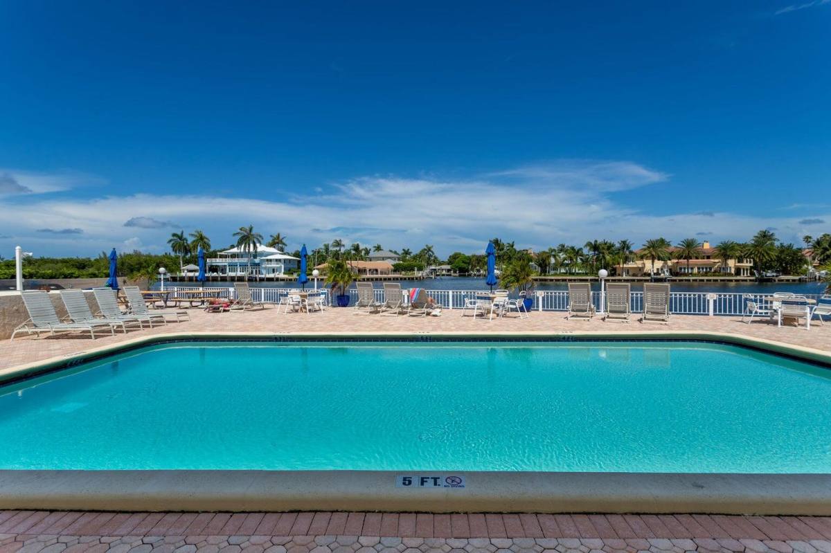 Condo for rent at 646 Snug Harbor Dr #646H410, Boynton Beach, FL 33435