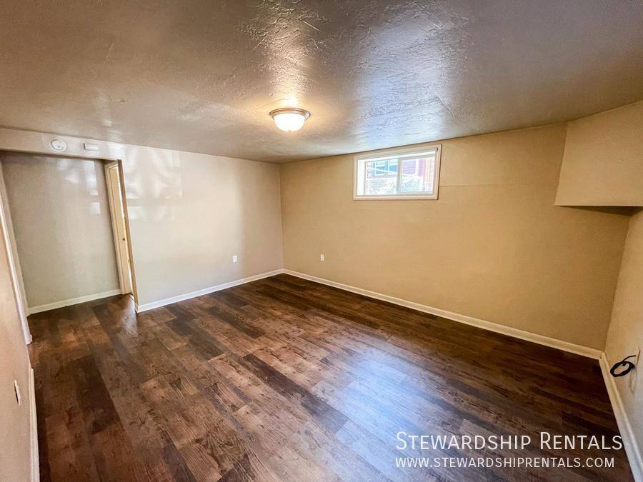 Apartment for rent at 1831 Kincaid St #19, Eugene, OR 97403