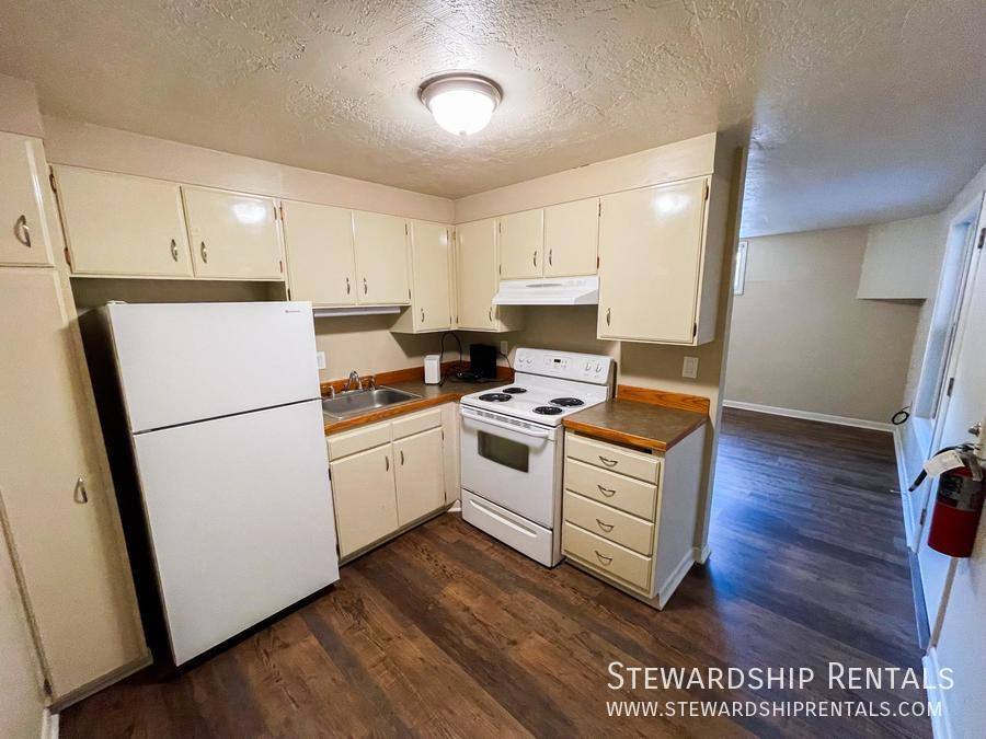 Apartment for rent at 1831 Kincaid St #19, Eugene, OR 97403