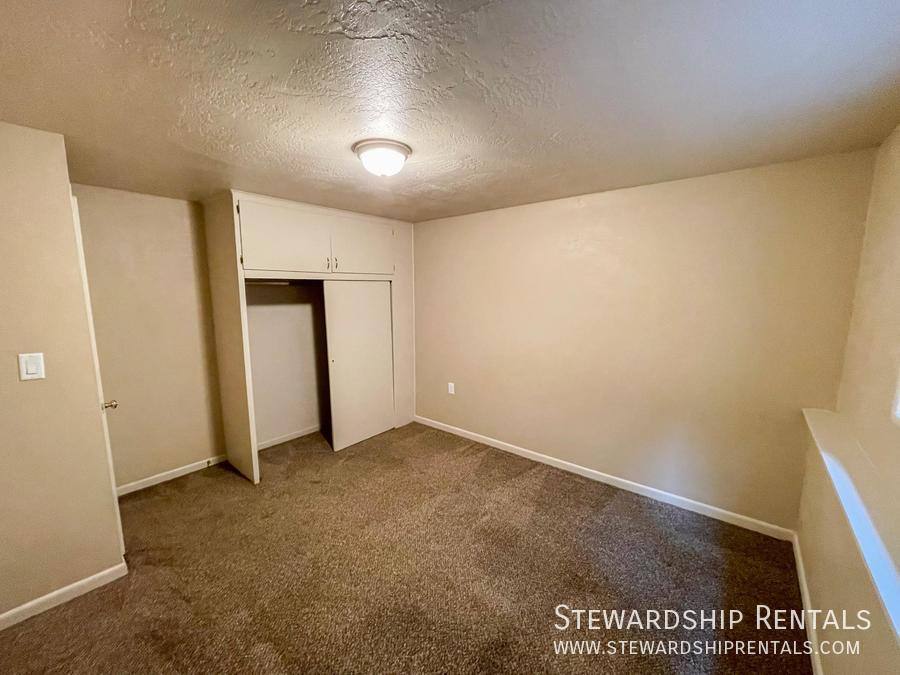 Apartment for rent at 1831 Kincaid St #19, Eugene, OR 97403