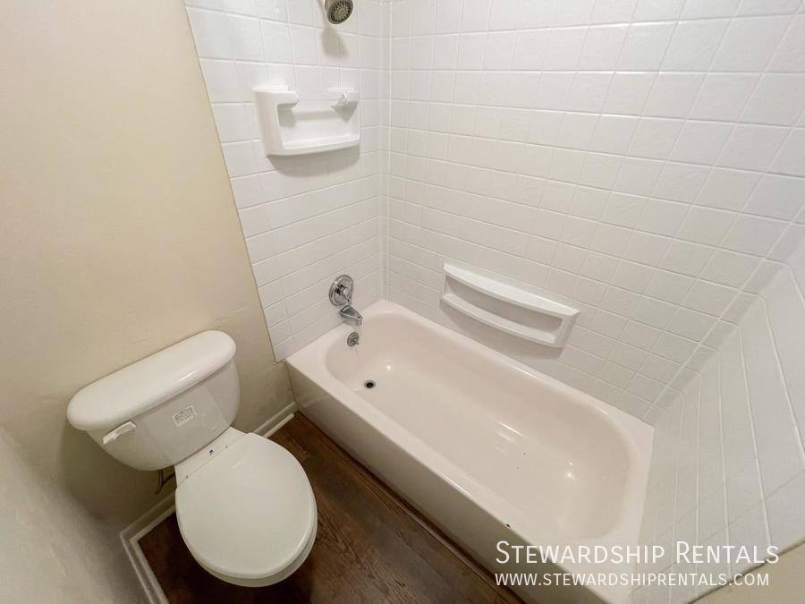 Apartment for rent at 1831 Kincaid St #19, Eugene, OR 97403