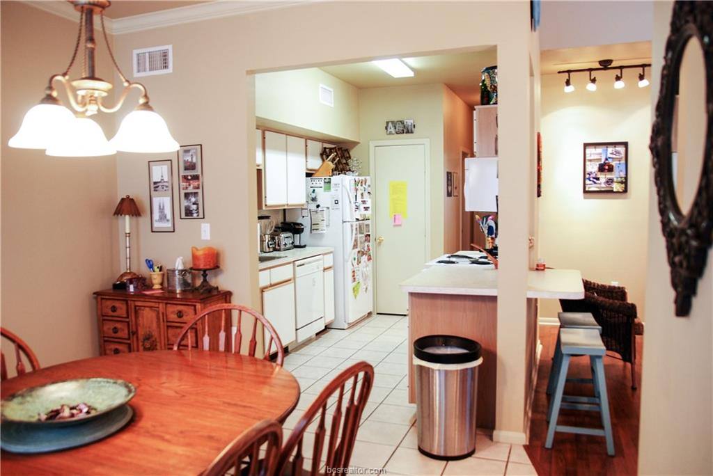 Townhouse for rent at 1345 Canyon Creek Circle, College Station, TX 77840