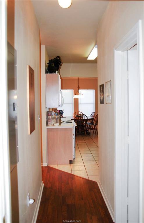Townhouse for rent at 1345 Canyon Creek Circle, College Station, TX 77840