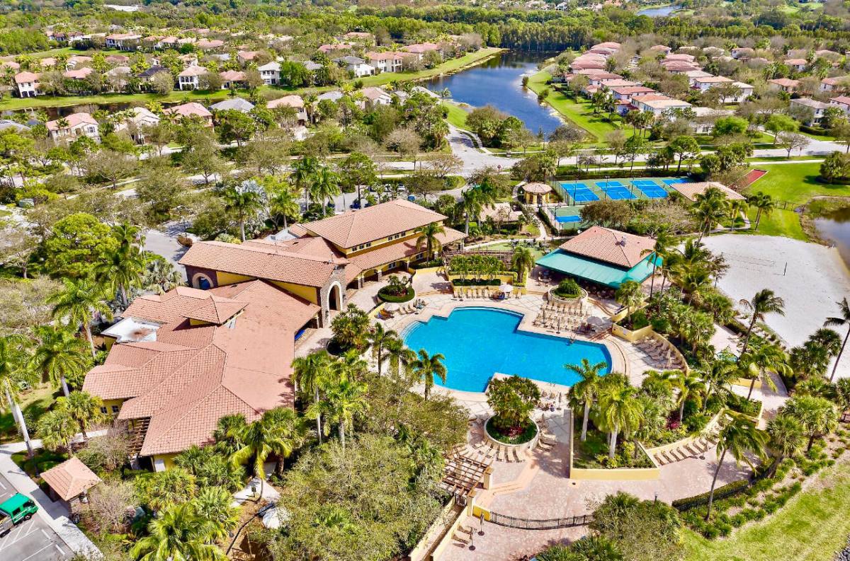 Townhouse for rent at 113 Evergrene Parkway #1133A, Palm Beach Gardens, FL 33410