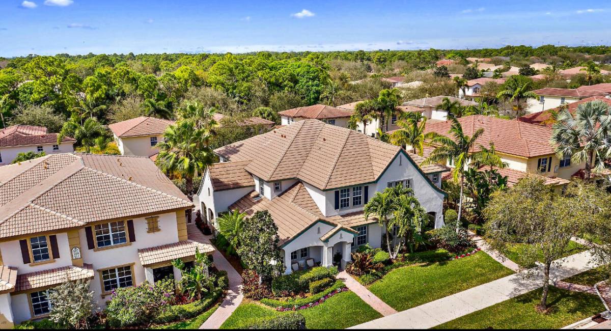 Townhouse for rent at 113 Evergrene Parkway #1133A, Palm Beach Gardens, FL 33410