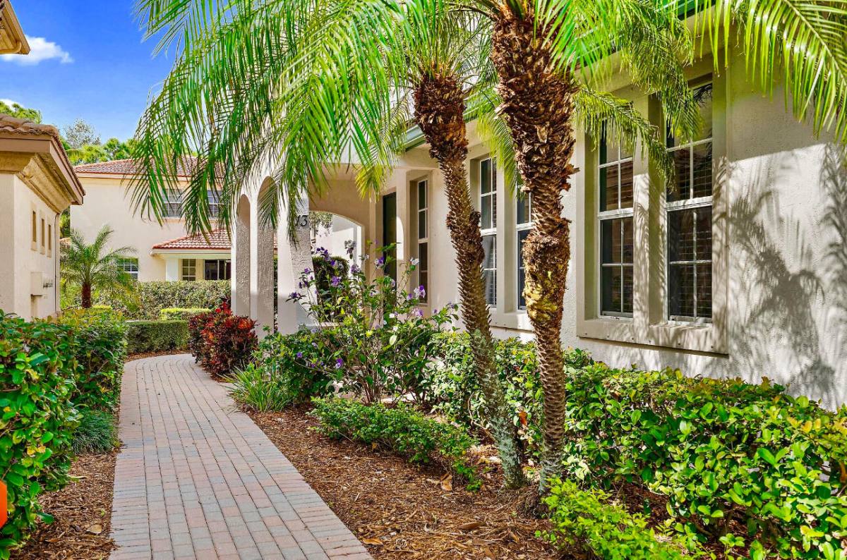 Townhouse for rent at 113 Evergrene Parkway #1133A, Palm Beach Gardens, FL 33410