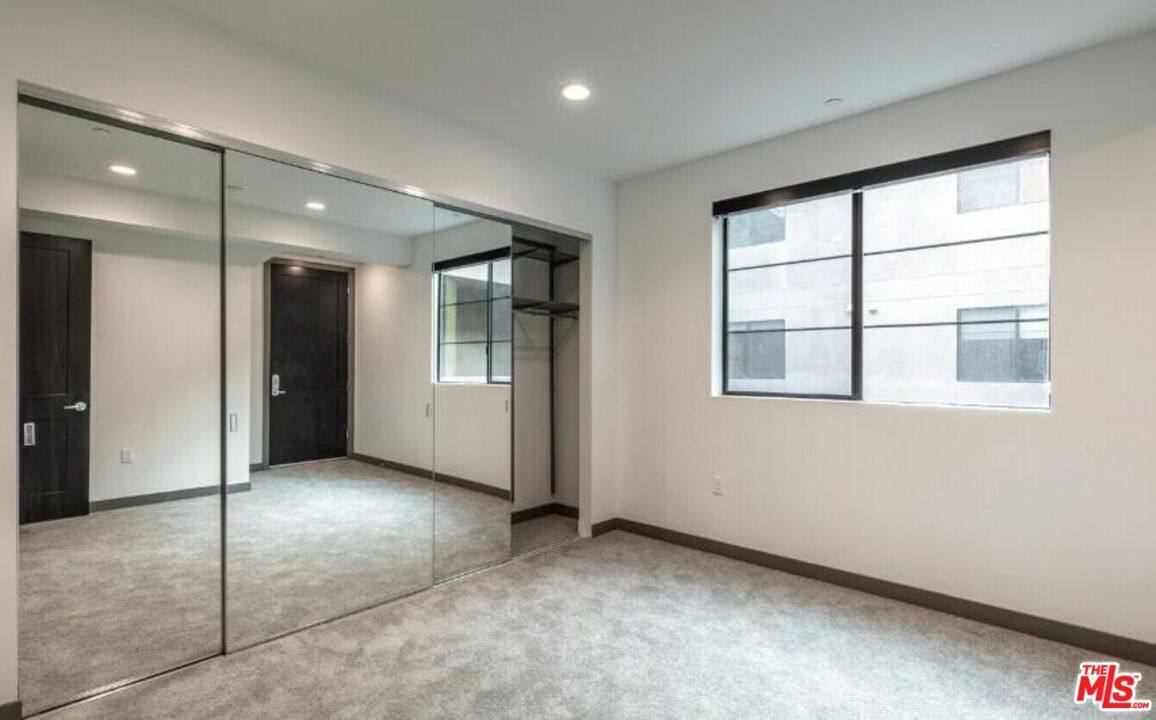 Apartment for rent at 552 N Hobart Blvd #311, Los Angeles, CA 90004