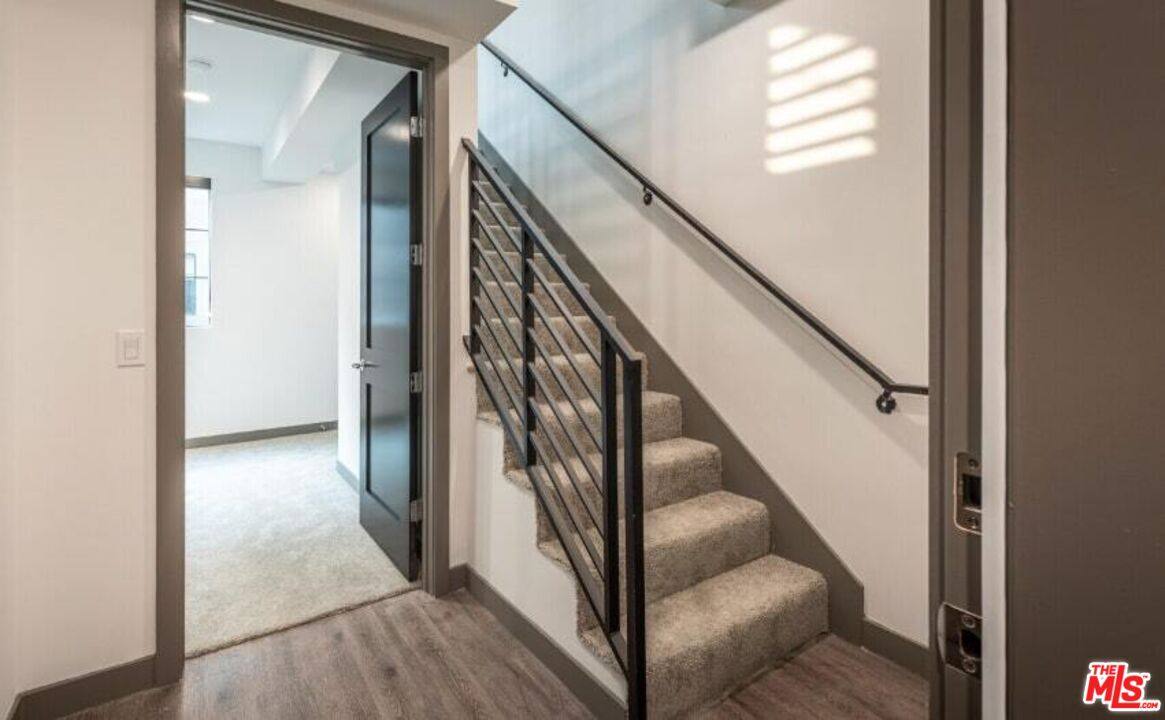 Apartment for rent at 552 N Hobart Blvd #311, Los Angeles, CA 90004
