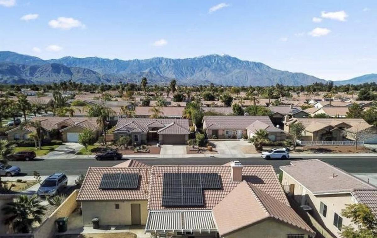 Apartment for rent at 37772 Hollister Dr, Palm Desert, CA 92211
