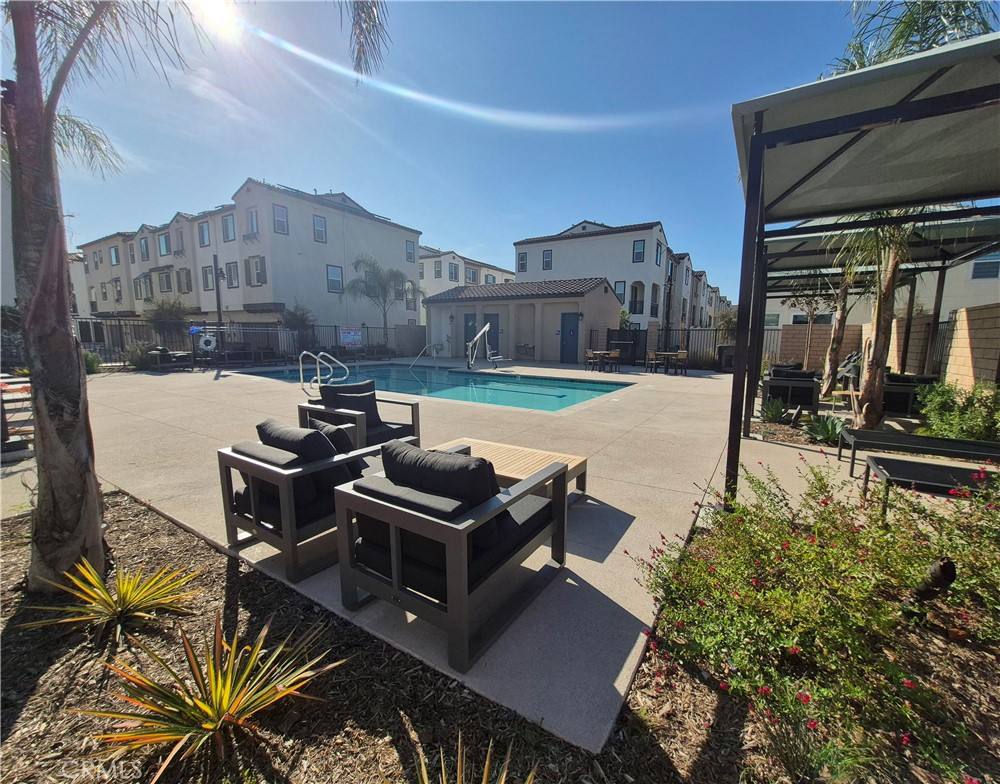 Townhouse for rent at 2137 Cumberland, Pomona, CA 91766