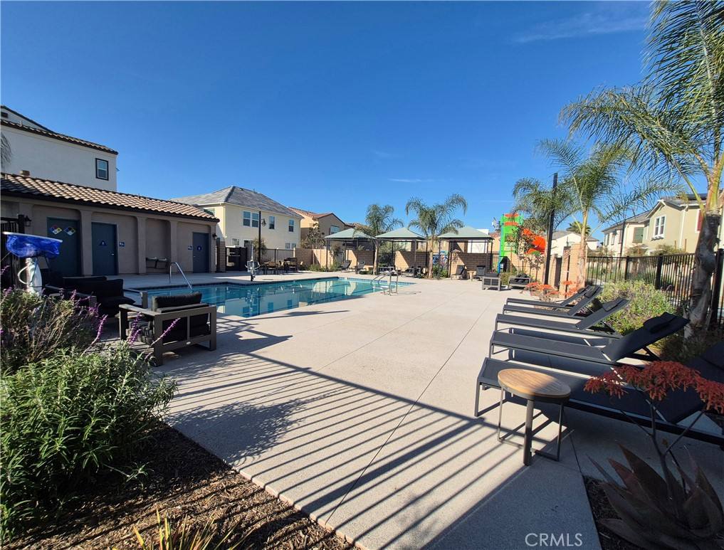 Townhouse for rent at 2137 Cumberland, Pomona, CA 91766