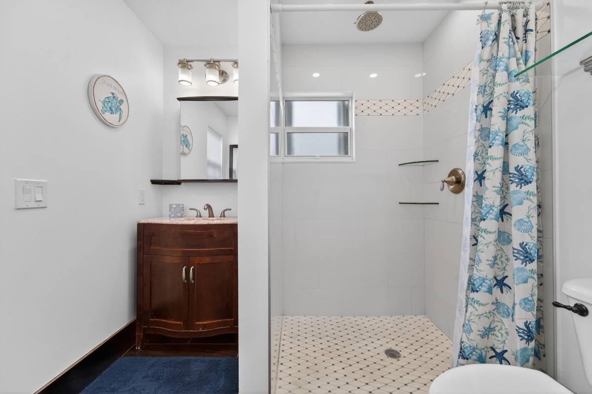 Apartment for rent at 300 E 24th St #300, West Palm Beach, FL 33404