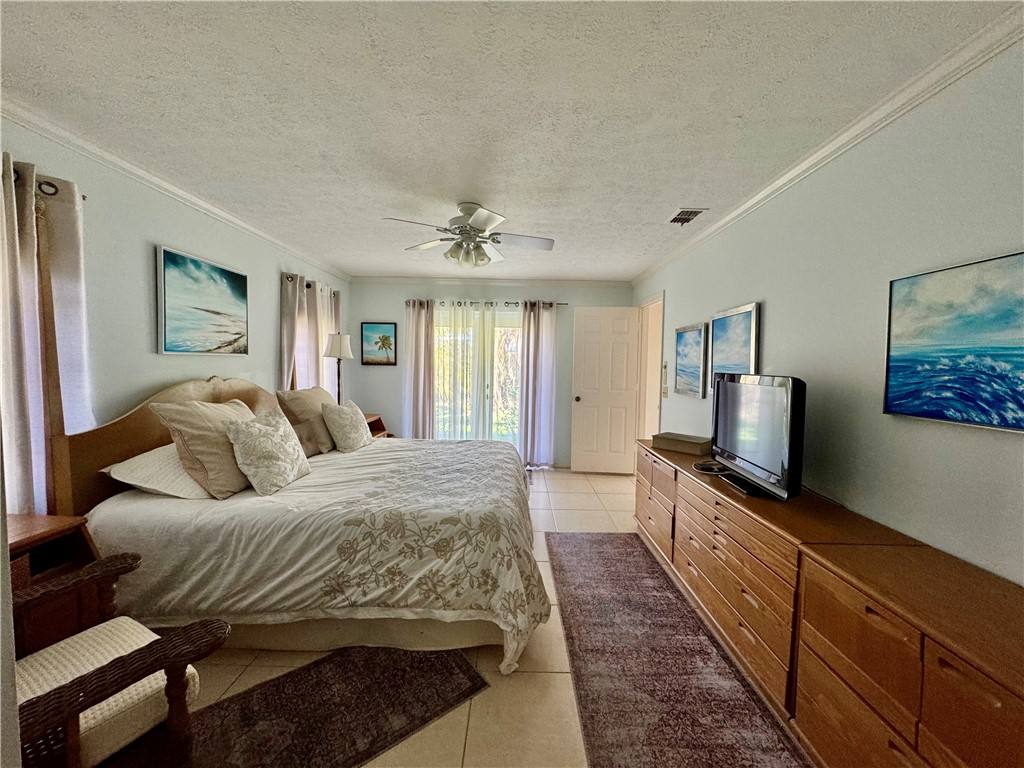 Apartment for rent at 1946 Surfside Terrace, Vero Beach, FL 32963