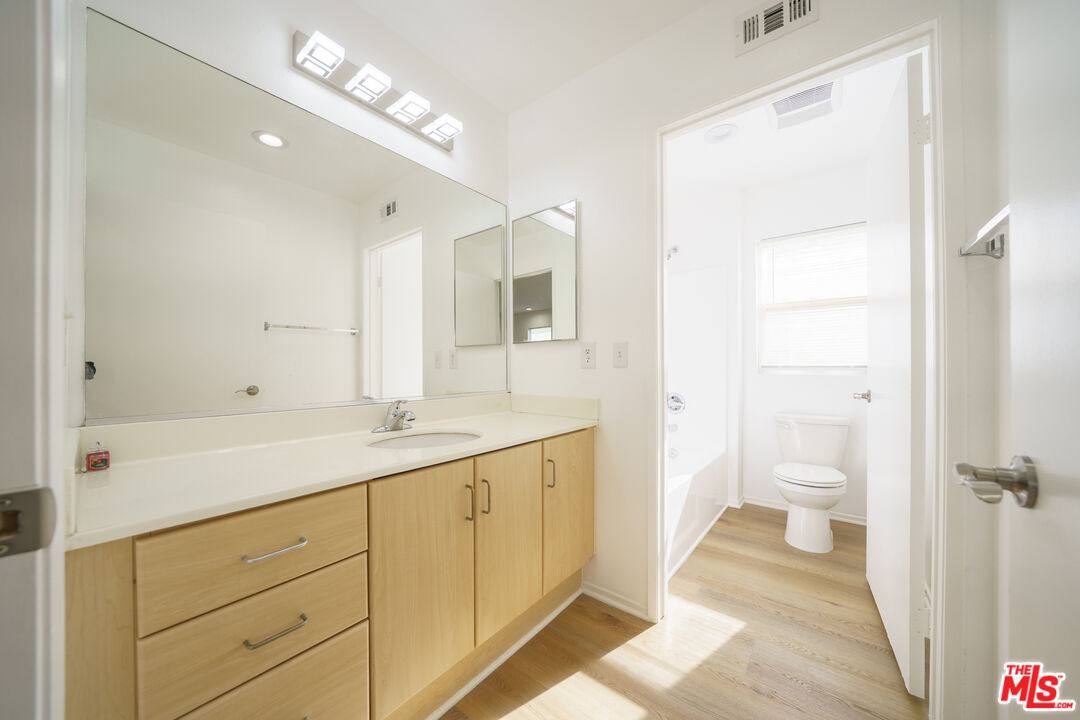 Apartment for rent at 121 Cancion Way #121, Los Angeles, CA 90033