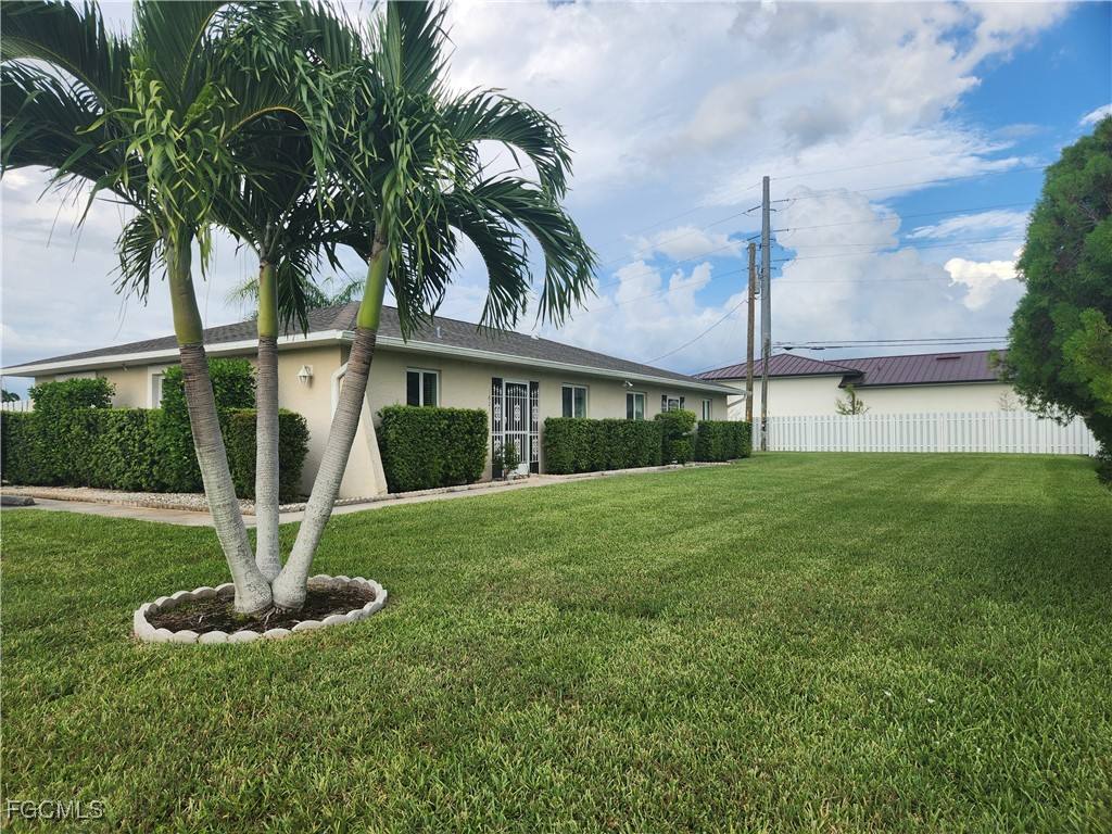 Apartment for rent at 1623 SW Santa Barbara Place, Cape Coral, FL 33991