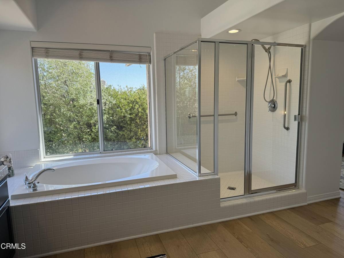 Apartment for rent at 8262 Loma Vista Rd, Ventura, CA 93004