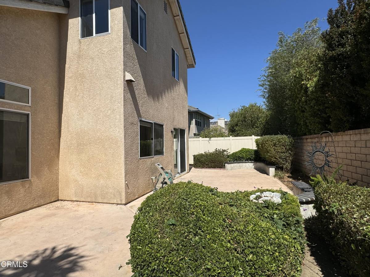 Apartment for rent at 8262 Loma Vista Rd, Ventura, CA 93004