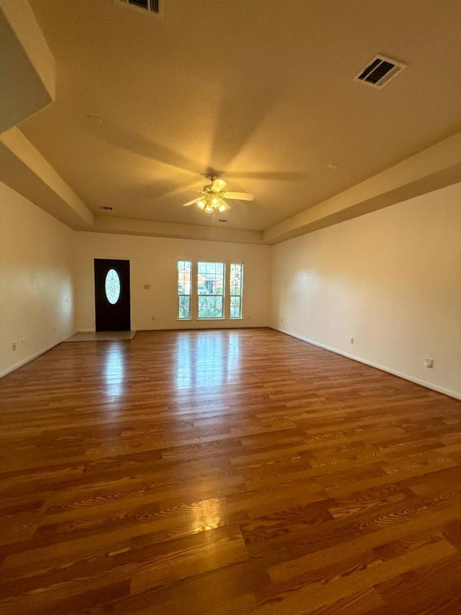 Apartment for rent at 10110 Gil Jr Lane, Houston, TX 77075