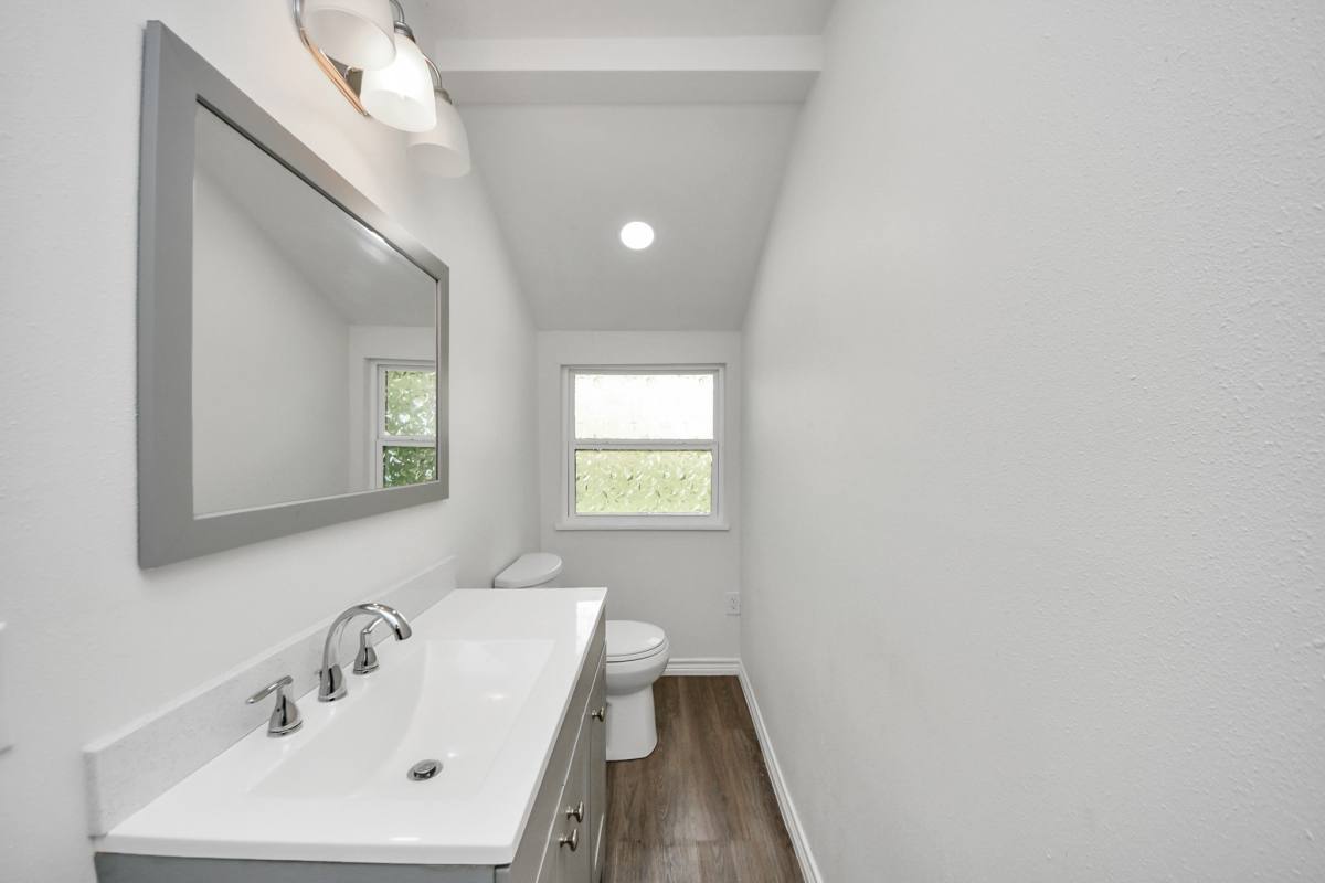 Apartment for rent at 7004 Conley St, Houston, TX 77021